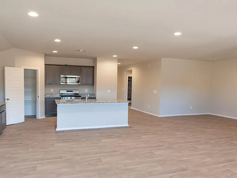 3502 Molly Dr — Photo 10