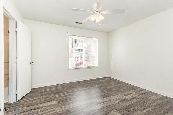 Building Photo - 1241 University Ct #204