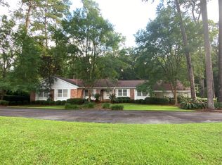 608 Howell Brook Dr, Valdosta, GA 31602