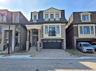 2123 Royal Gala Cir, Mississauga, ON L4Y0H2