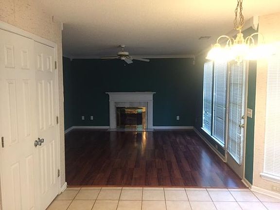 4th image of 130 Glynwater Dr