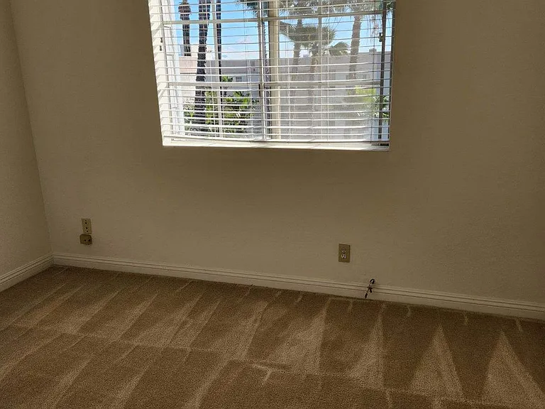 Reeves street luxury apartments — Photo 6
