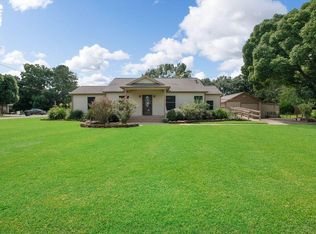 2122 Avenue I, Danbury, TX 77534