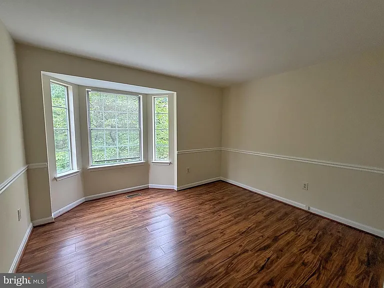 4100 Hunters Hill Cir — Photo 15