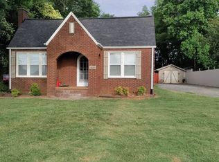 1609 N College Ave, Newton, NC 28658