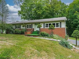58 Crosby Rd, Morgantown, WV 26508