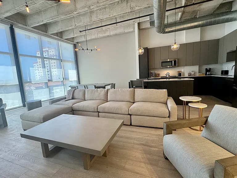 7900 NE 2nd Ave #8 — Photo 2