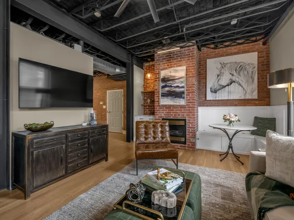 200 W 2nd St Unit 101, Lexington, KY 40507