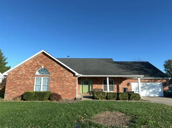 3020 Teakwood Ln, Herrin, IL 62948