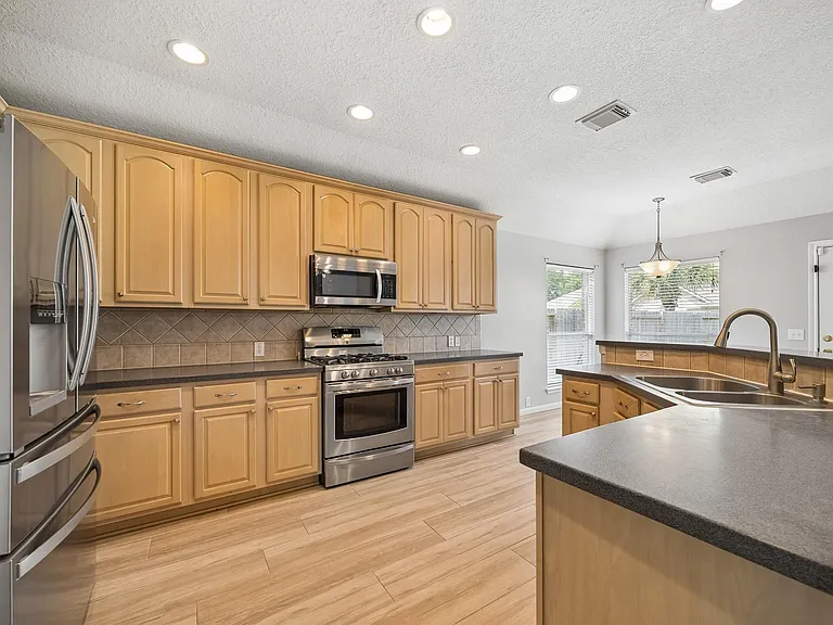1314 Deerbrook Dr — Photo 9