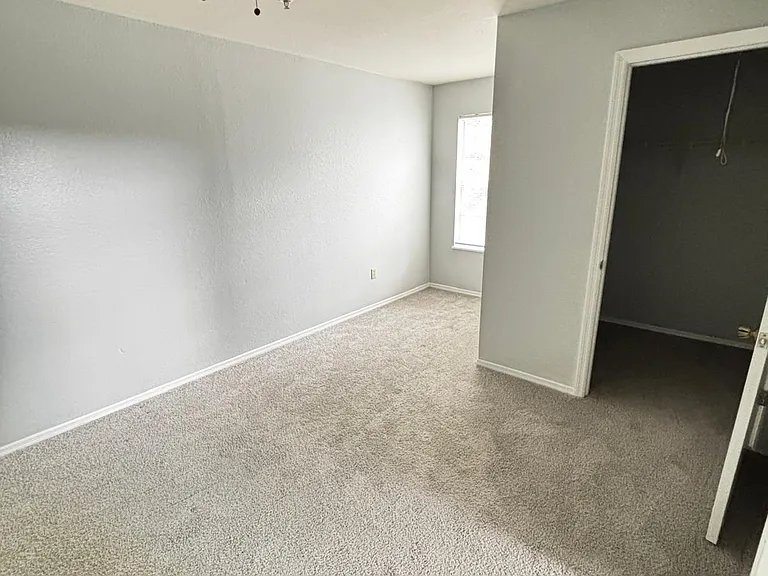 1610 Columbia Arms Cir #231 — Photo 14