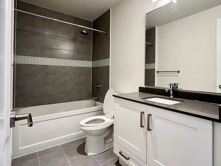 99 John St #1803 — Photo 4