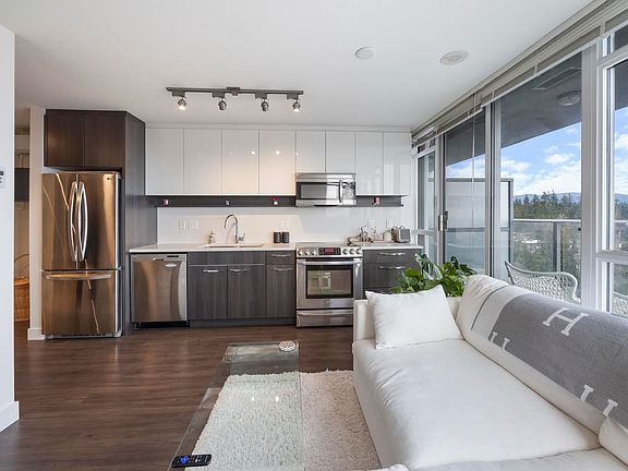 5th image of 958 Ridgeway Ave #1208