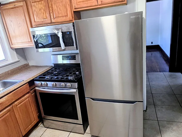 341 Dewitt Ave #1 — Photo 8