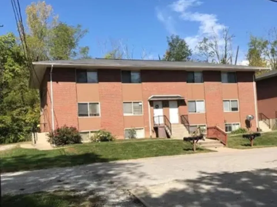 8 Chalon Ln #3