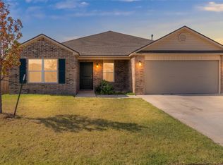 526 3rd Ter, Newcastle, OK 73065