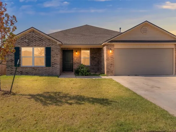 526 3rd Ter, Newcastle, OK 73065