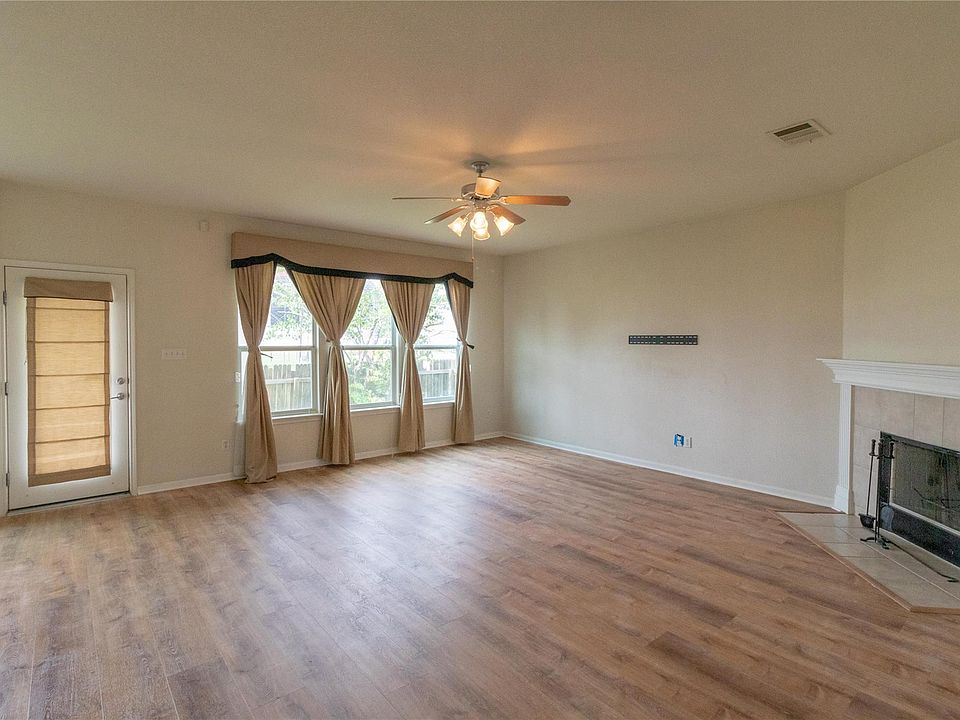 1st image of 1103 Apollo Ln