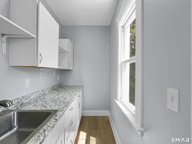 11 Young St #1 — Photo 16