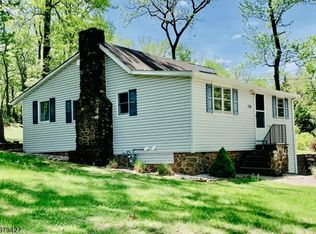 115 Longview Ter, Gillette, NJ 07933