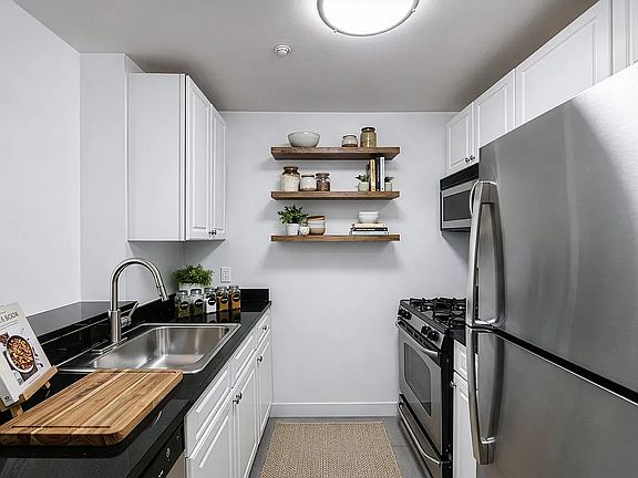 3rd image of 1955 1st Ave APT 616