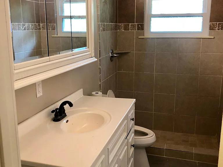4709 Forbes St — Photo 13