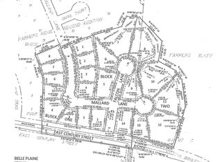 8 Falcon Ln, Belle Plaine, MN 56011