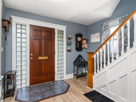 5th image of 32 Lincoln Ave