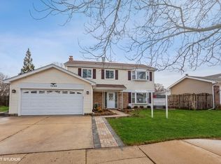 1049 Beverly Ct, Lombard, IL