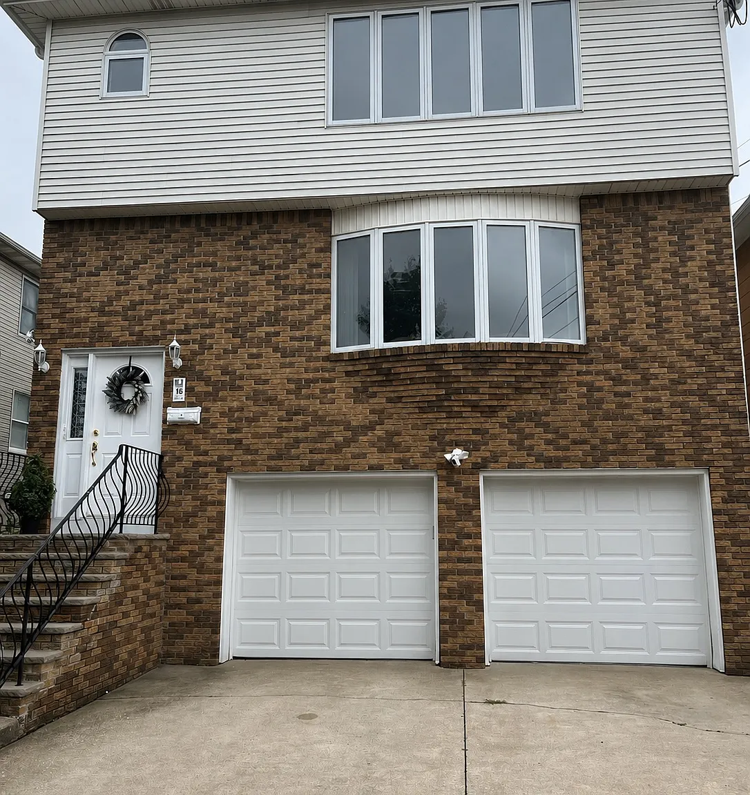 3 bed, $2,800 — Photo 1