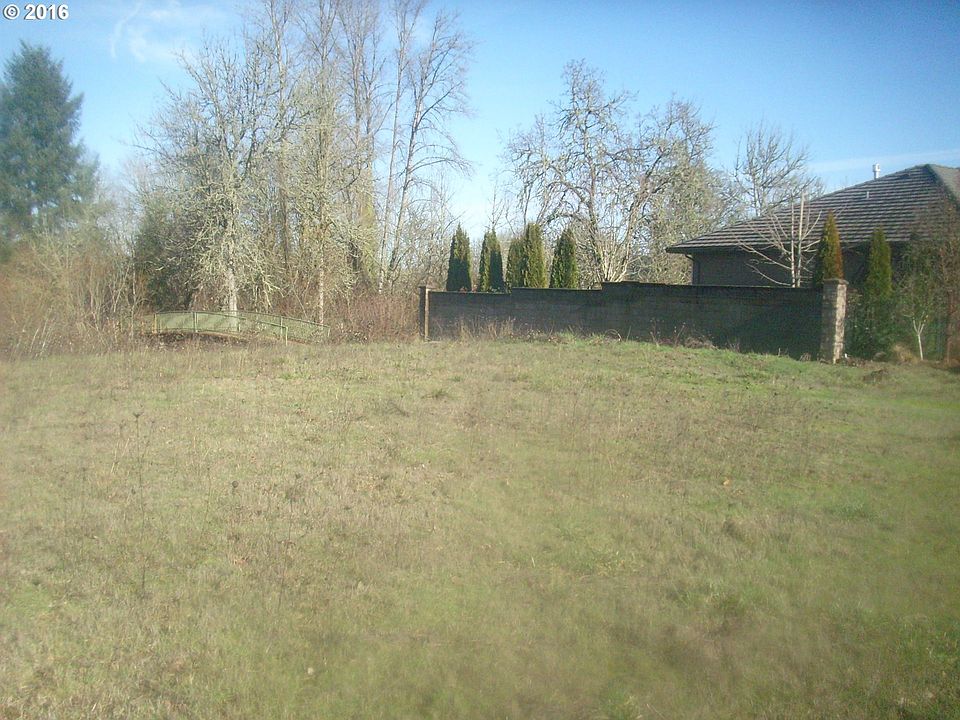 2nd image of 415 Ironwood Loop