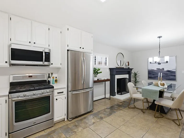 7516 Shady Hollow Dr — Photo 19