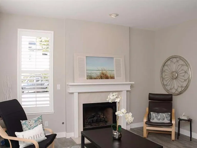 1032 Nobel Dr — Photo 9
