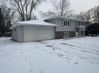 10337 York Ln, Bloomington, MN 55431