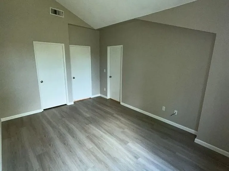 637 Atherton Pl #403 — Photo 11
