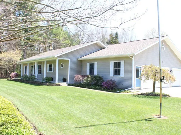 13092 Lincoln St, Grand Haven, MI 49417