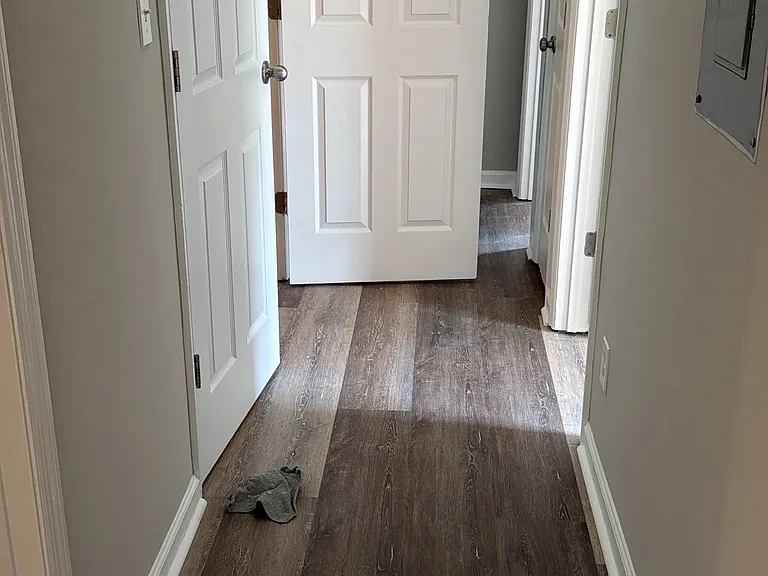 914 Benner Ave — Photo 3