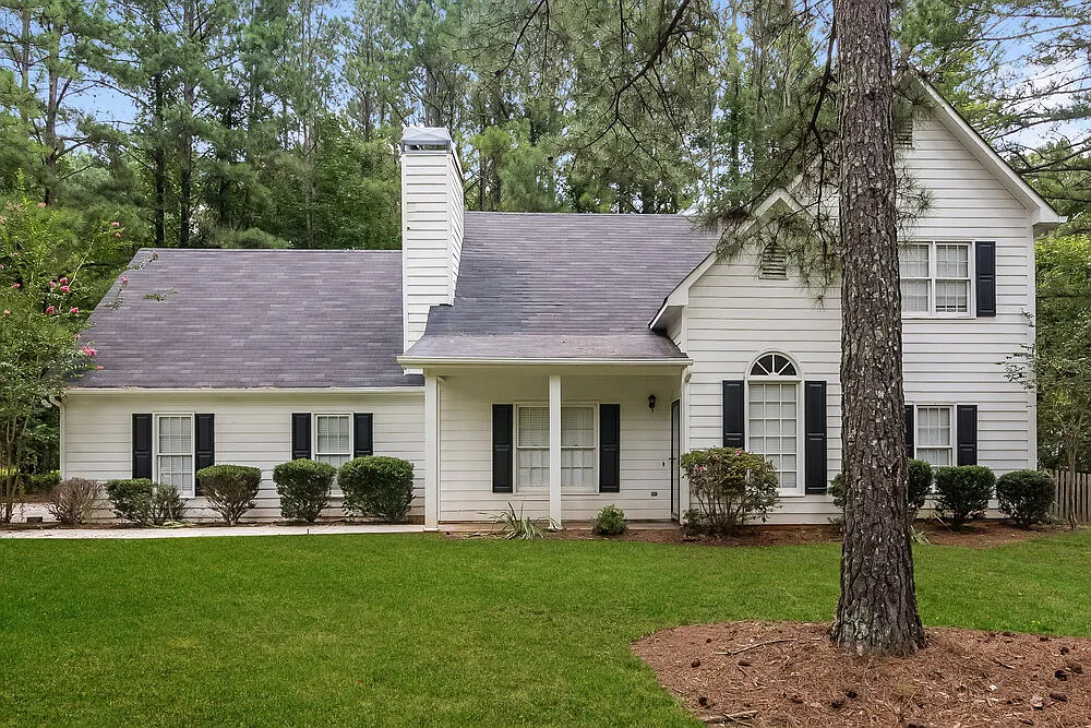 3 bed, 2.5 bath, 1756 sqft, $2,080 — Photo 1