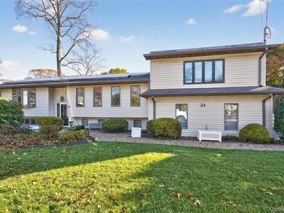 21 Forest Road, Kings Park, NY, 11754
