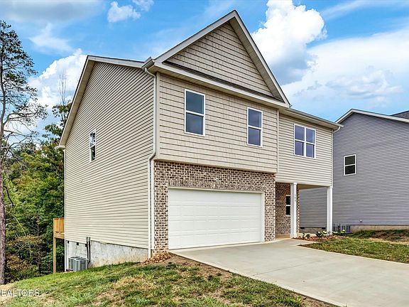 3rd image of 145 Eleanor Davis Dr