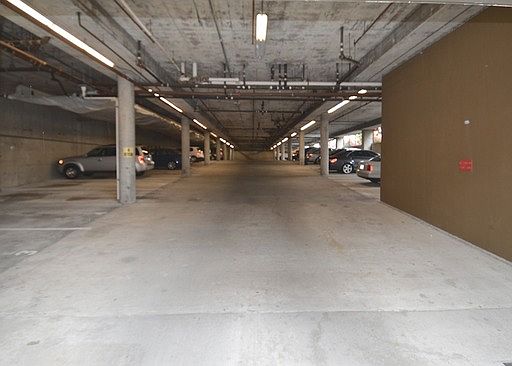 4th image of 410 W Roy St #E405