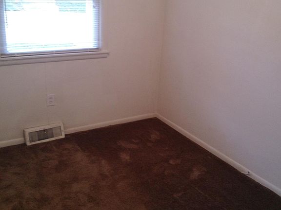 4th image of 1402 N Grant St