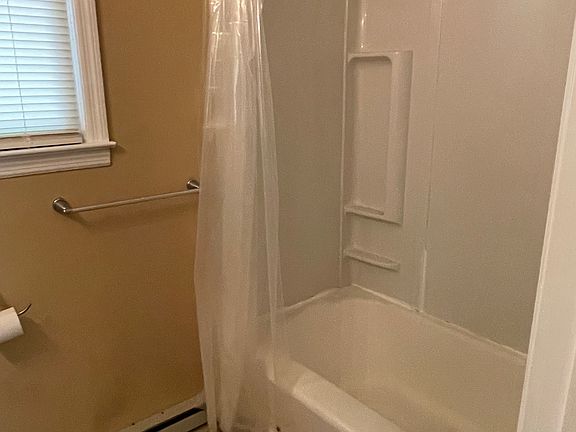 4th image of 405 Bridgeway Pl
