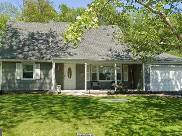 47 Genesee Ln, Willingboro, NJ 08046