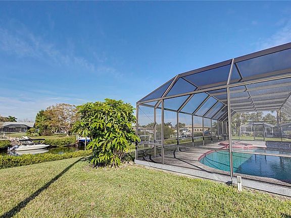5th image of 376 Renoir Dr