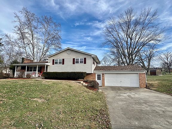 2nd image of 2714 Brookhaven Dr