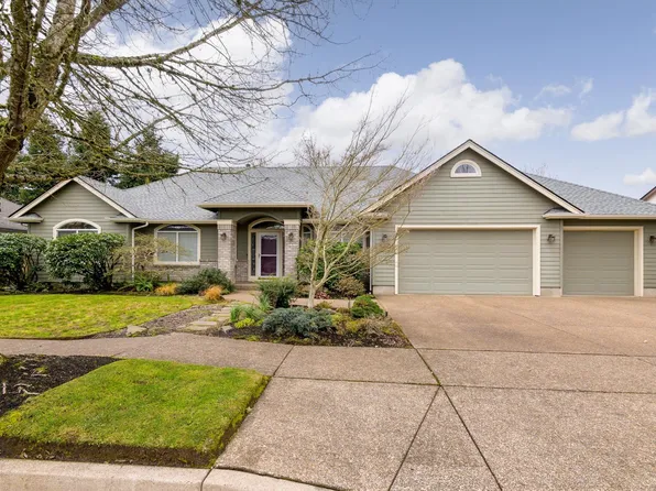 2910 Grand Cayman Dr, Eugene, OR 97408