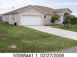 3807 SW 7th Pl, Cape Coral, FL 33914