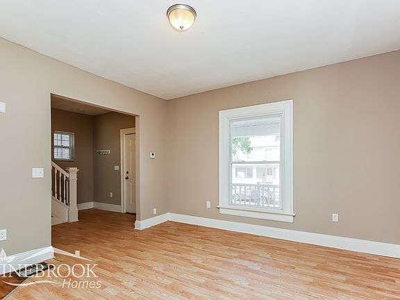 3rd image of 162 Indiana Ave