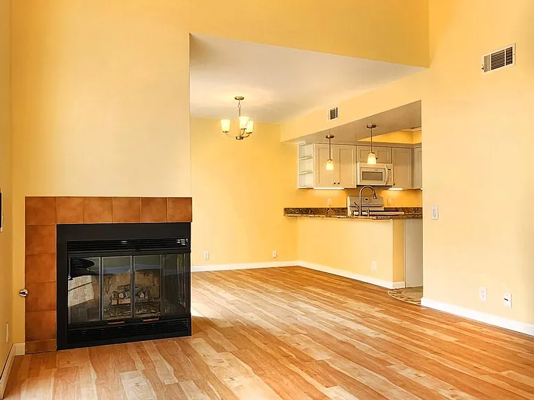 3676 Constellation Rd — Photo 7